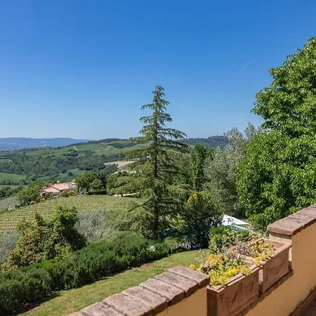 Mila 6, Emma Villa Gualdo Cattaneo