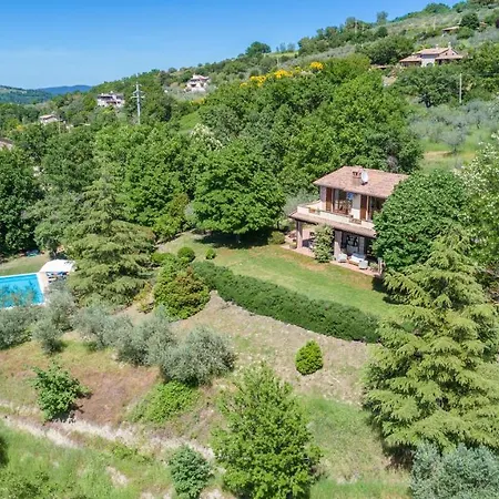 Mila 6, Emma Villa Gualdo Cattaneo