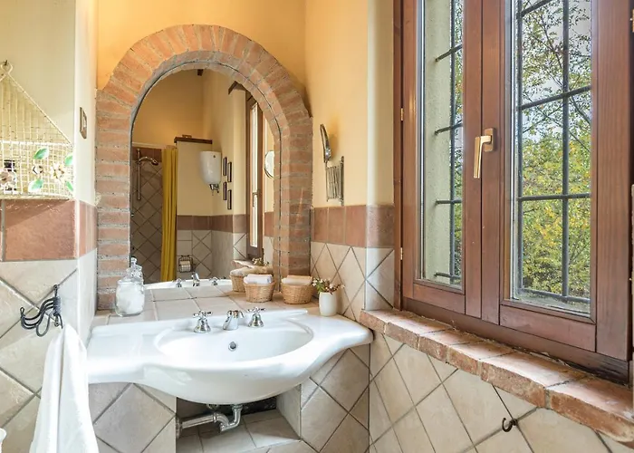 Villa Mila 6, Emma Gualdo Cattaneo