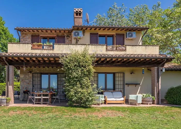 Villa Mila 6, Emma *