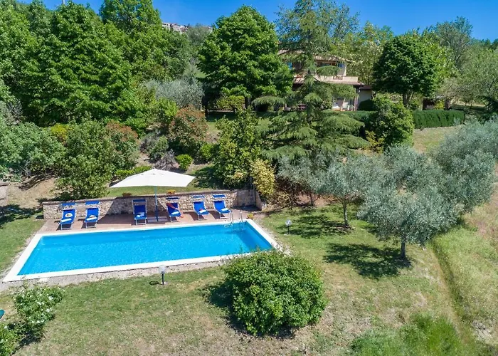 Mila 6, Emma Villa *